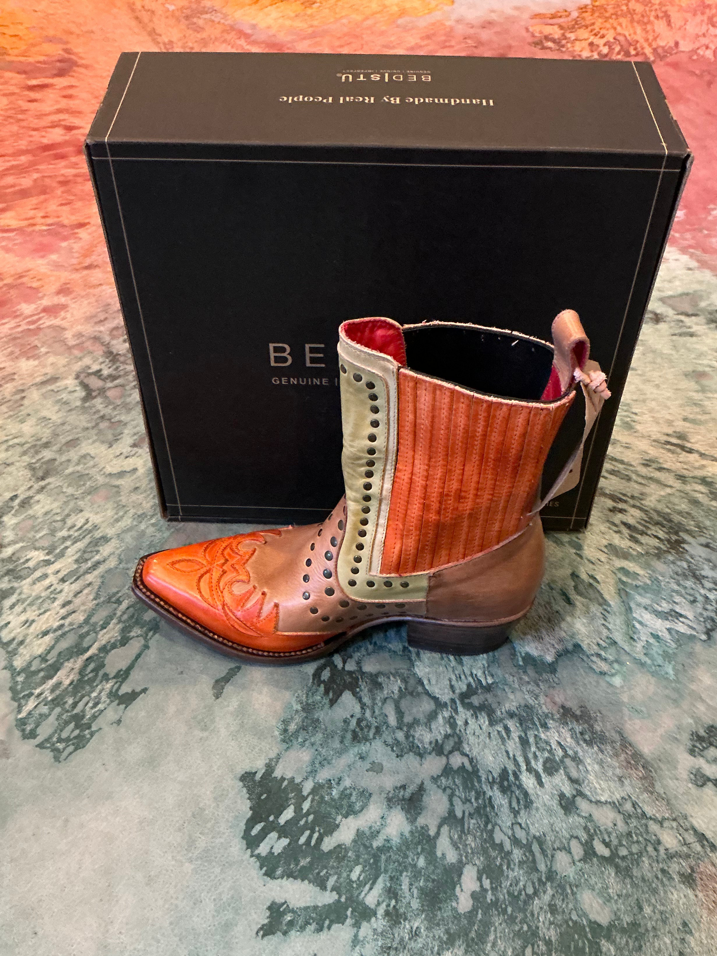 Bed-Stu Short Cowgirl Booty